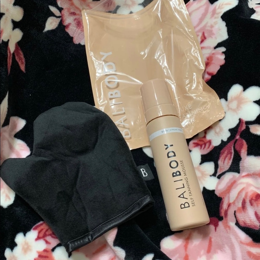 Bali Body tanning moose and glove